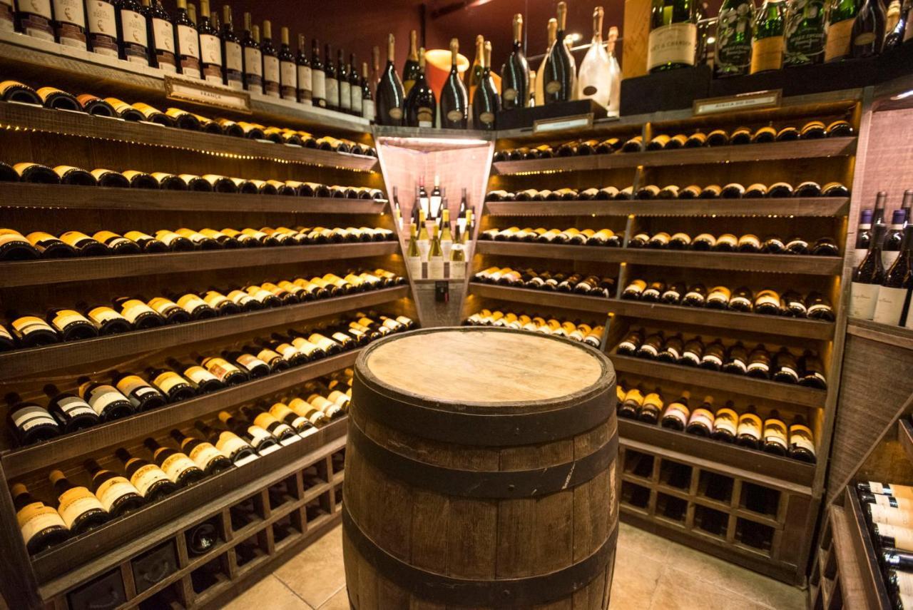 Royal Boutique Savassi Hotel Μπέλο Οριζόντε Εξωτερικό φωτογραφία Wine cellar
