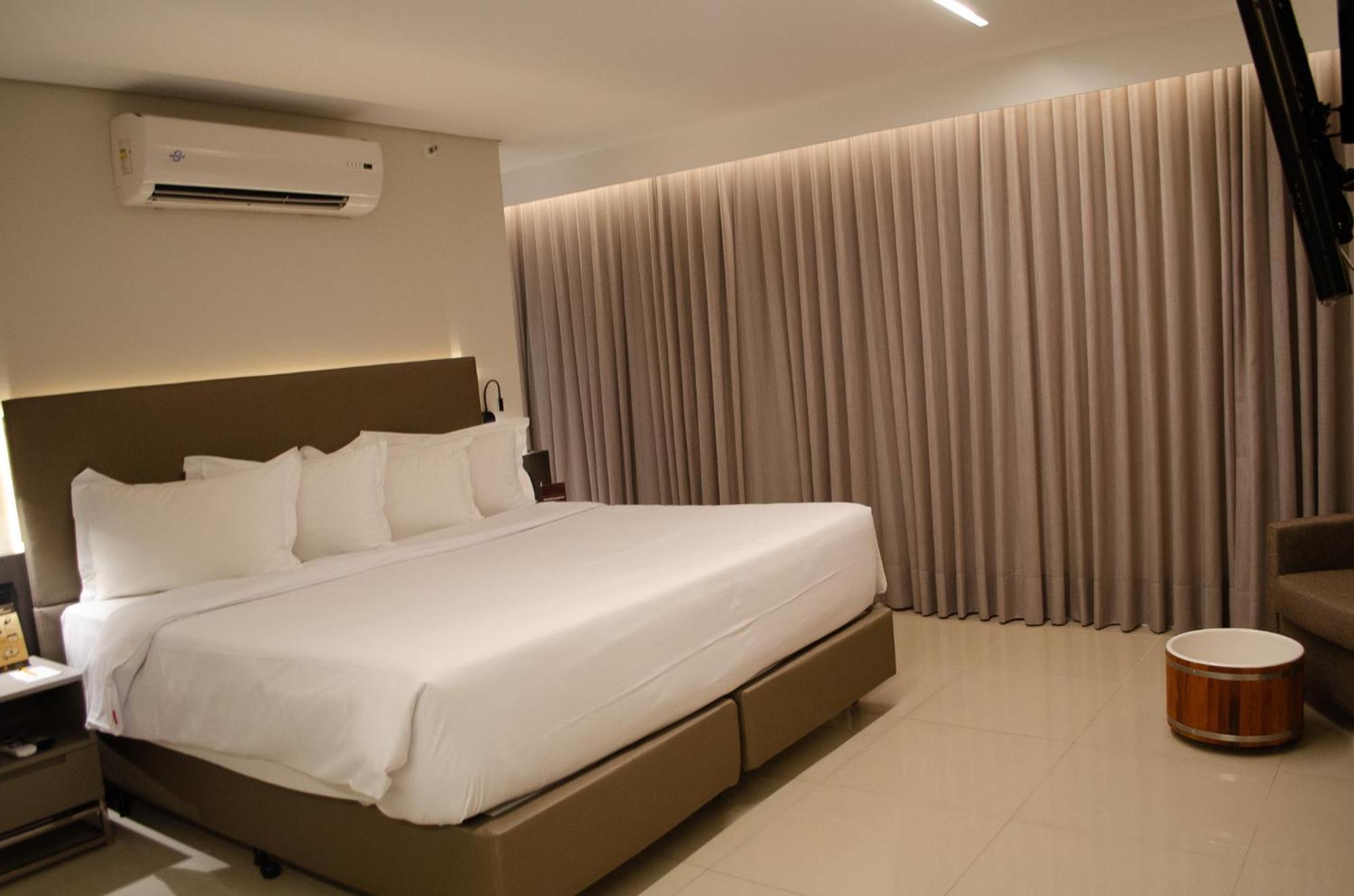 Royal Boutique Savassi Hotel Μπέλο Οριζόντε Εξωτερικό φωτογραφία A bedroom at the hotel